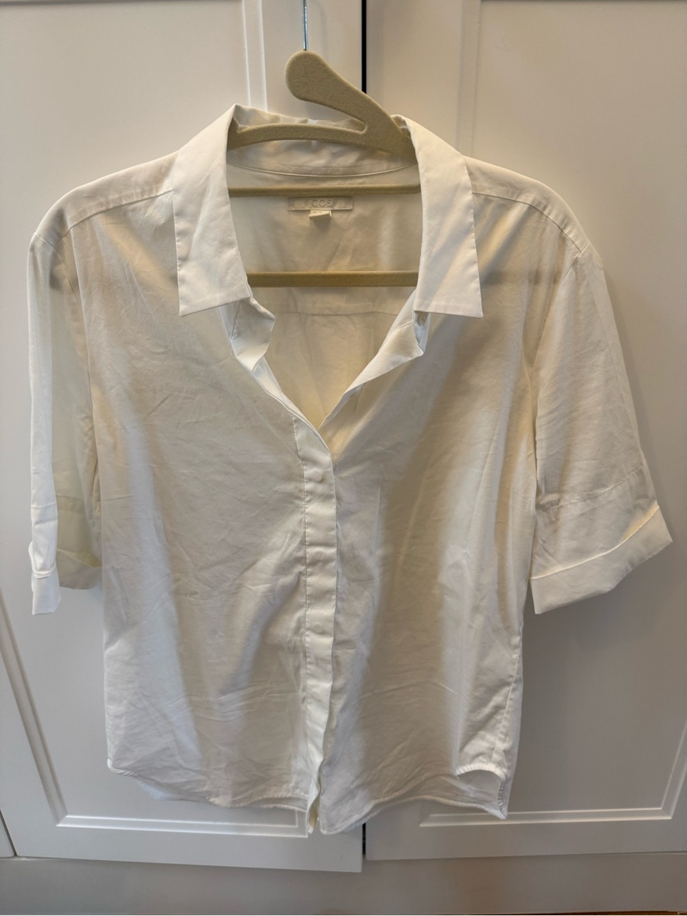 COS White Short Sleeve Button-Up Blouse – Size 10